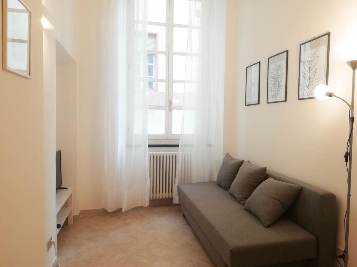 Mistrangelohome 5 - Appartamento In Pieno Centro Savona Kültér fotó