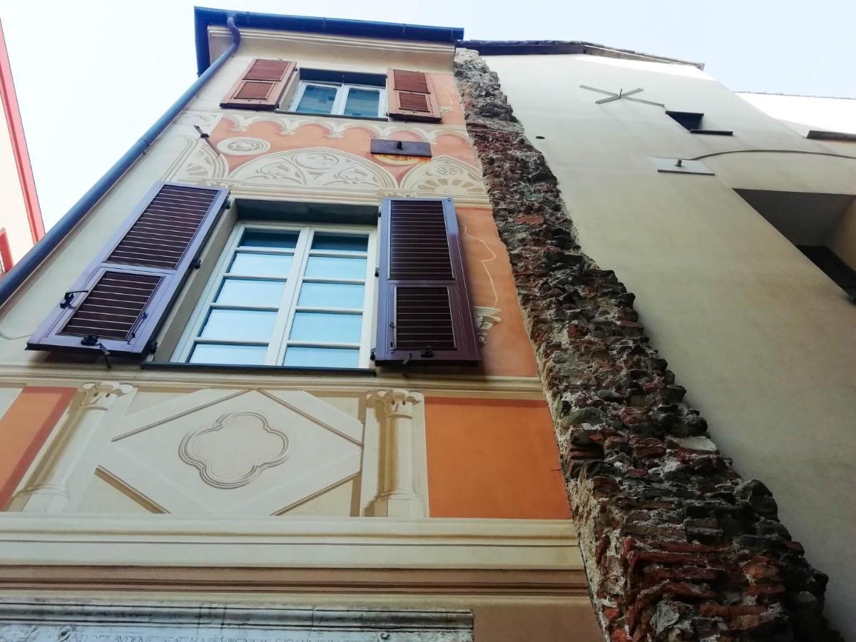Mistrangelohome 5 - Appartamento In Pieno Centro Savona Kültér fotó